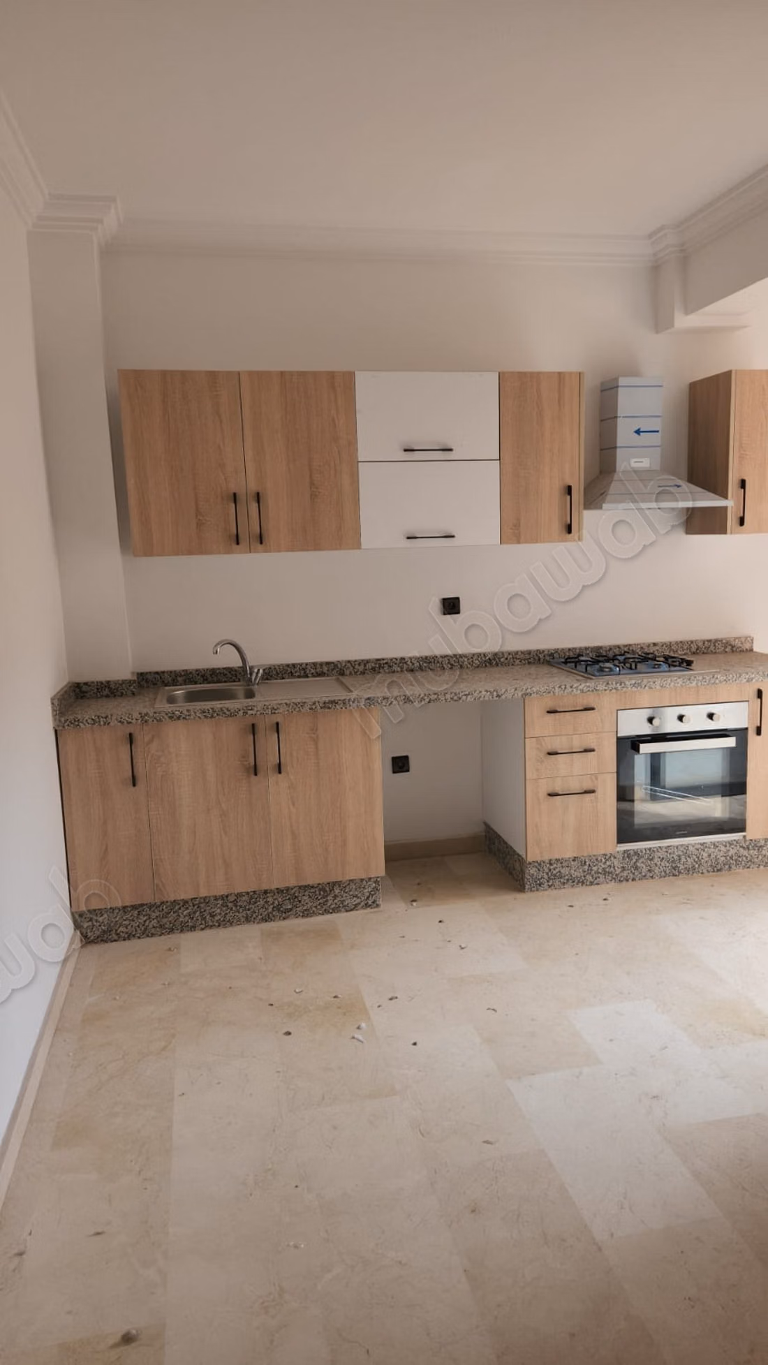 Apartment for sale in Hivernage. 1 Room. Elevator and terrace