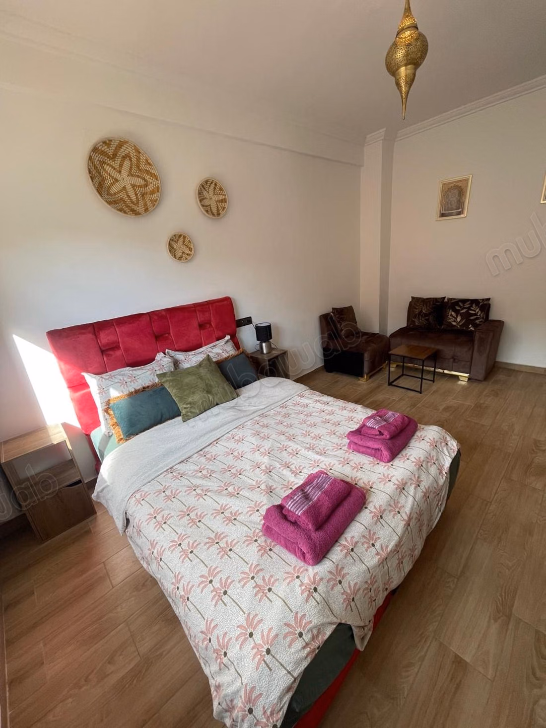 Appartement te koop in Hivernage. Totale oppervlakte 80 m². Gemeubileerd
