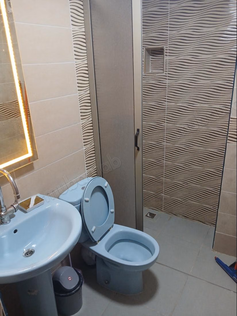 Bel appartement à louer à Khouribga. 1 pièce. Meublé