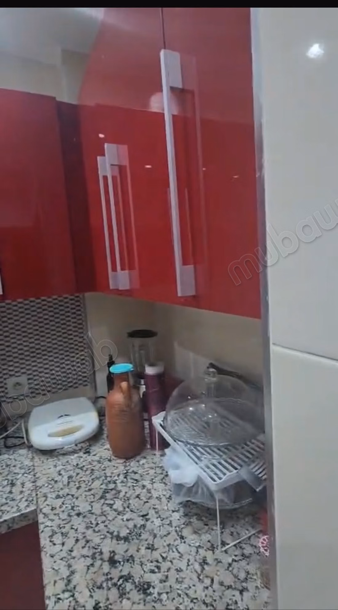 Appartement vide de deux chambres a louer