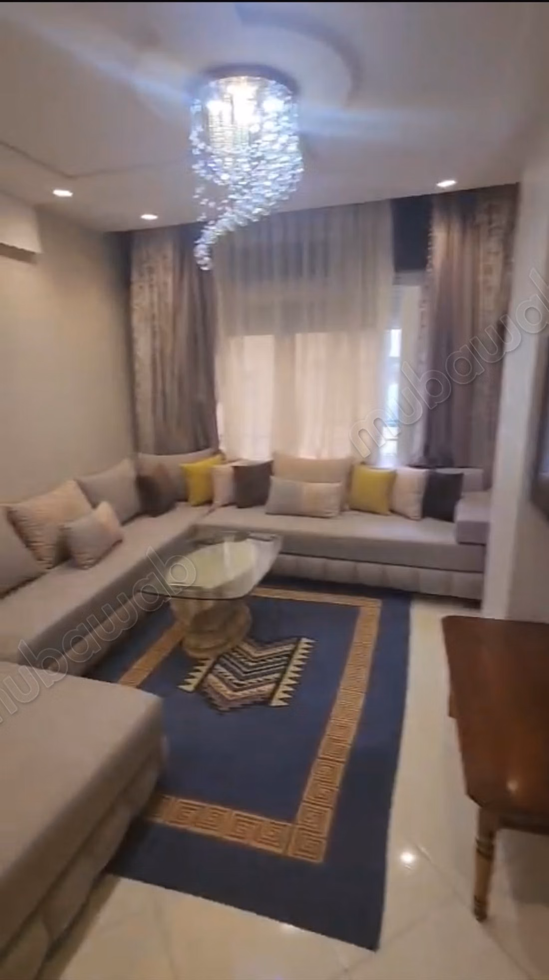 Appartement vide de deux chambres a louer