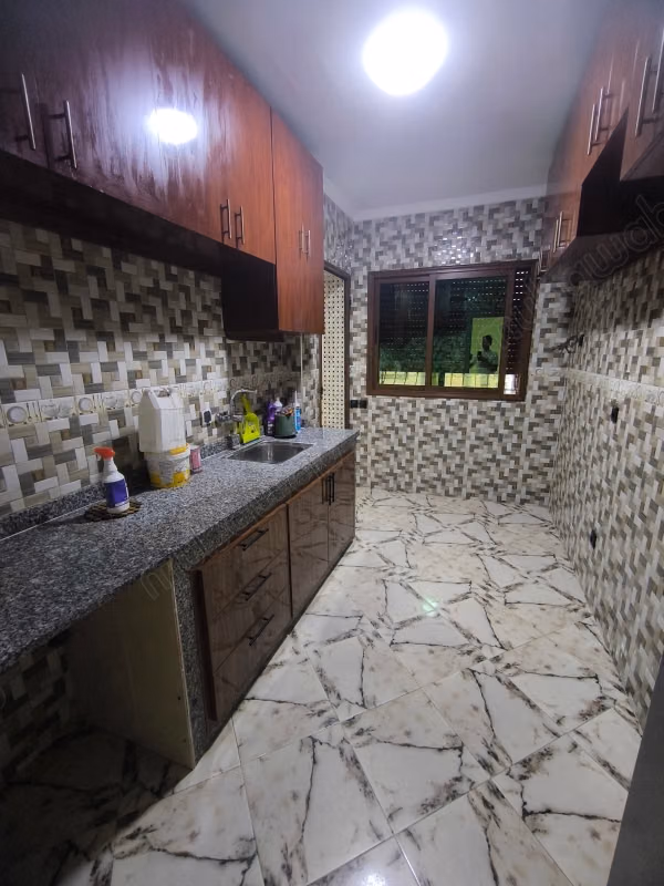 Superbe appartement à louer à Oulfa. 
2 chambres agréables. 
Climatisation
