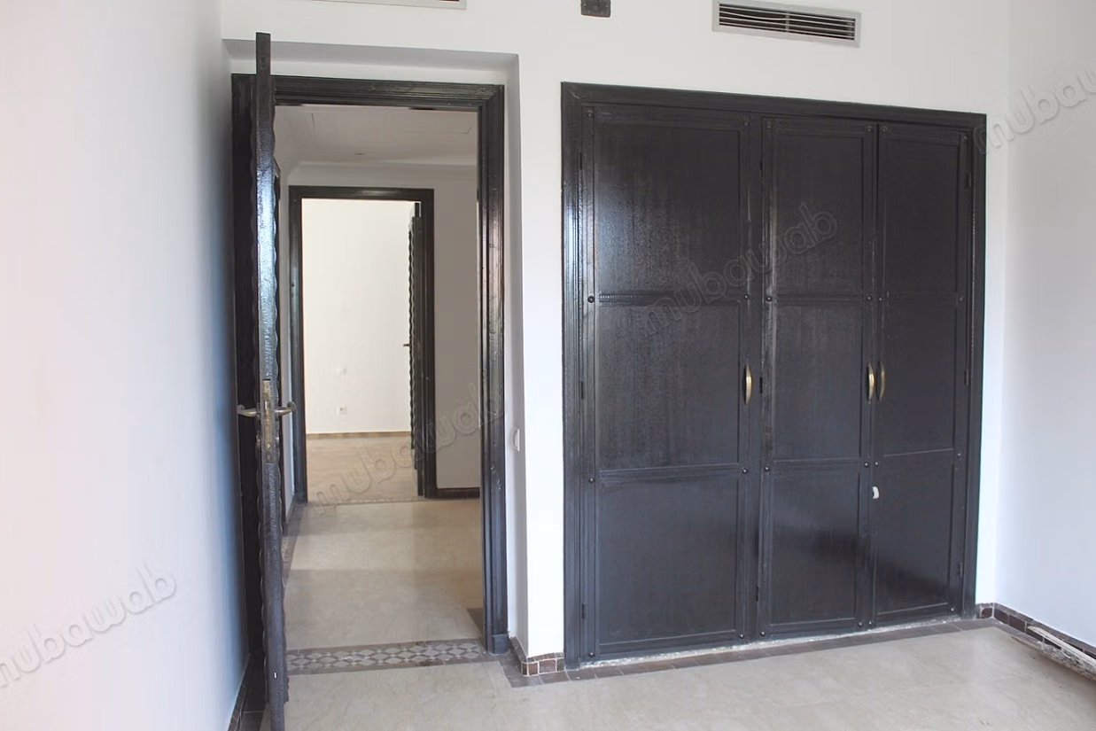 Groot appartement met drie slaapkamers