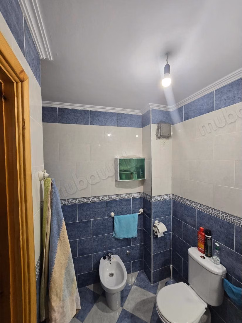 Vend appartement à Martil. Surface totale 64 m². Bien meublé
