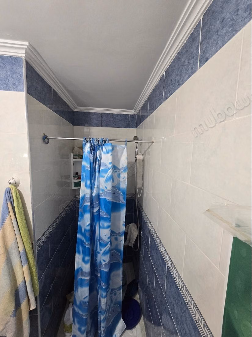 Vend appartement à Martil. Surface totale 64 m². Bien meublé