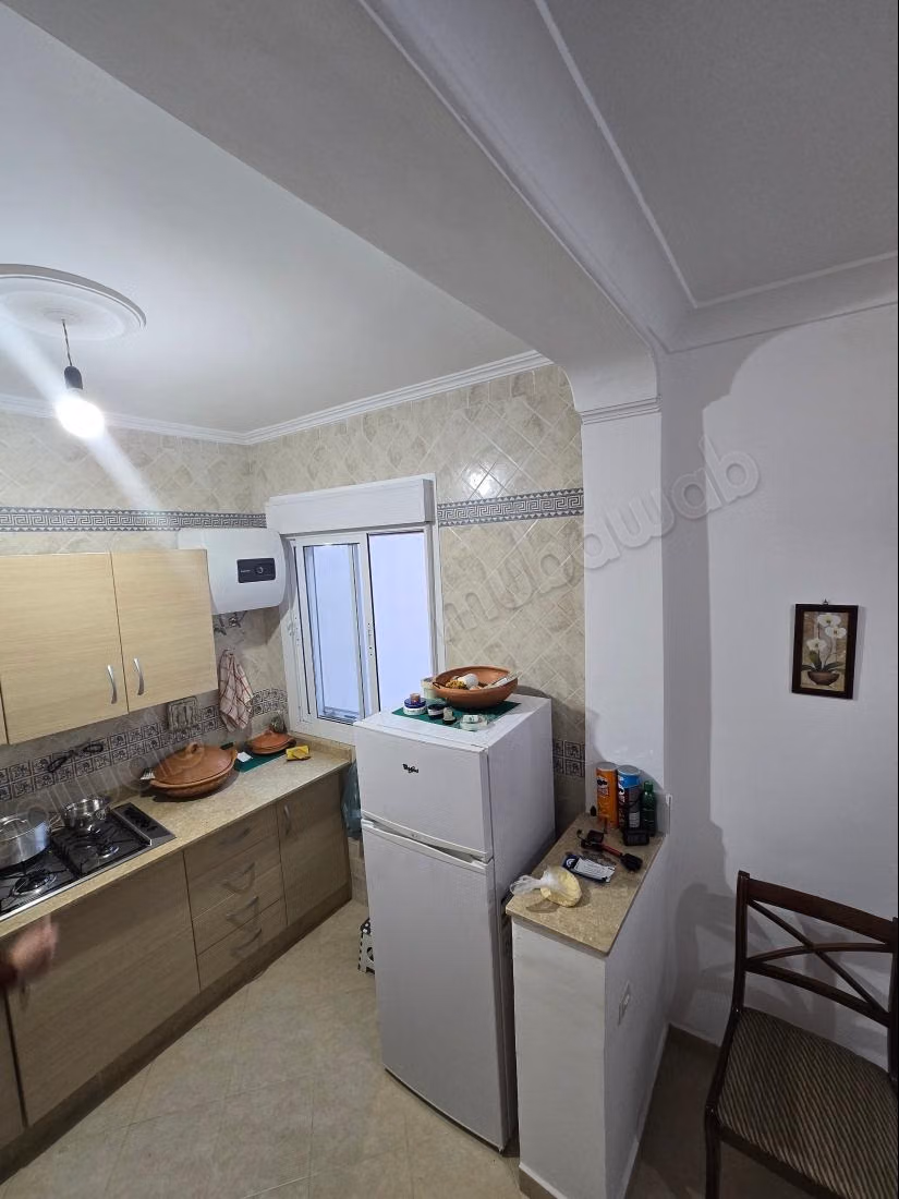 Vend appartement à Martil. Surface totale 64 m². Bien meublé