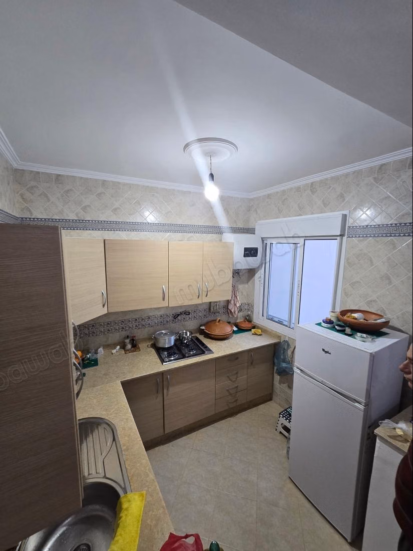 Vend appartement à Martil. Surface totale 64 m². Bien meublé