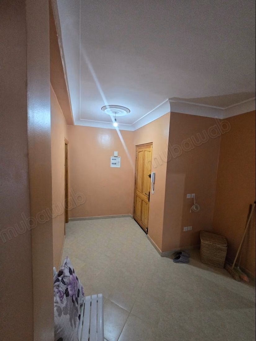 Vend appartement à Martil. Surface totale 64 m². Bien meublé