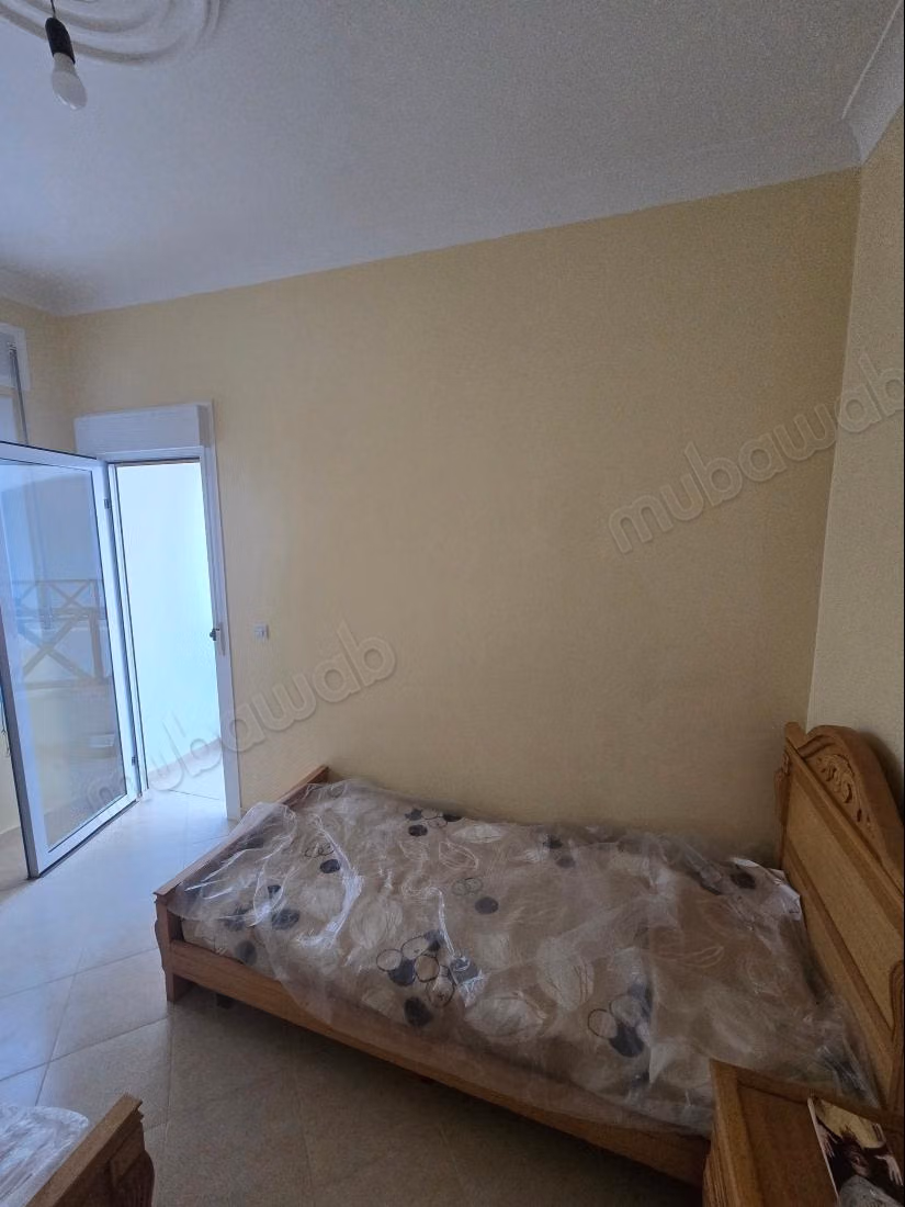 Vend appartement à Martil. Surface totale 64 m². Bien meublé