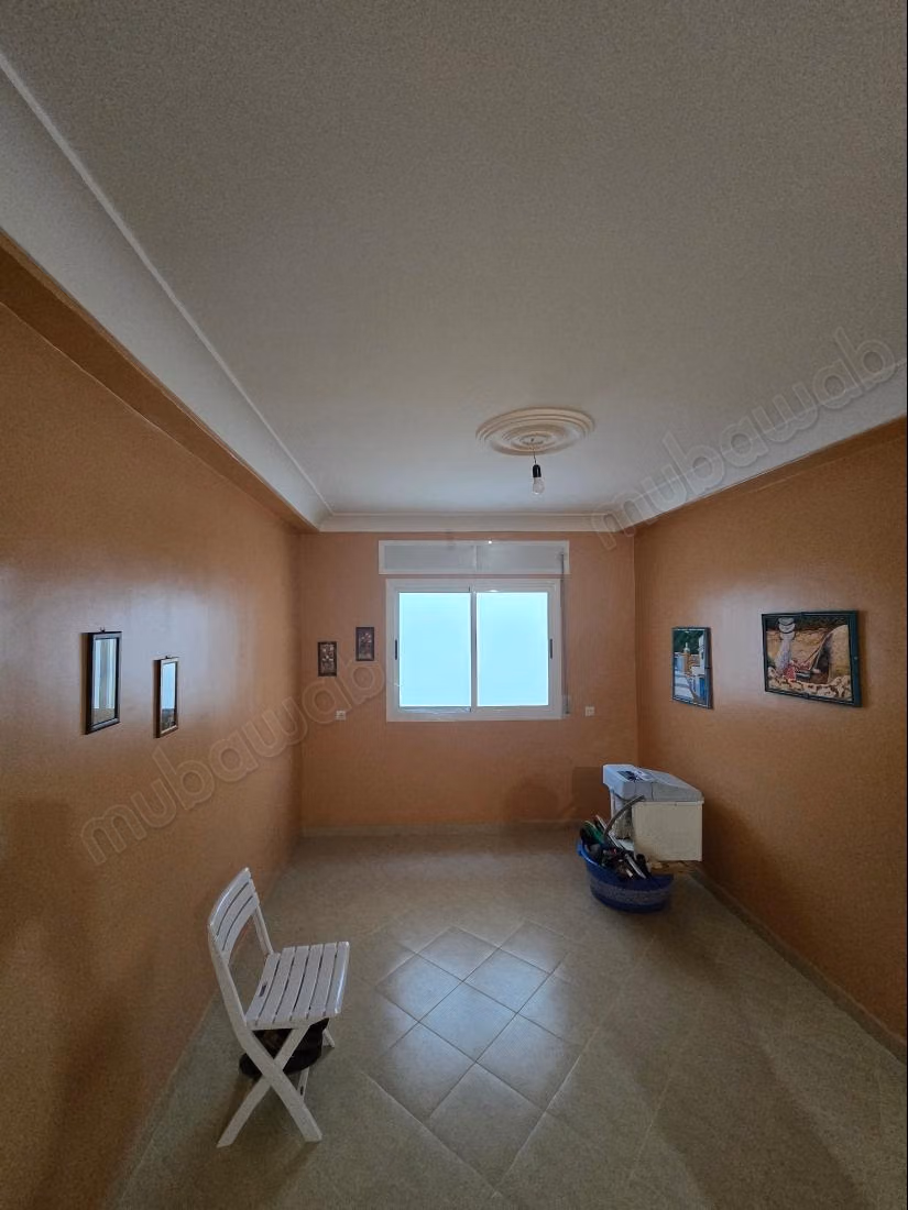 Vend appartement à Martil. Surface totale 64 m². Bien meublé