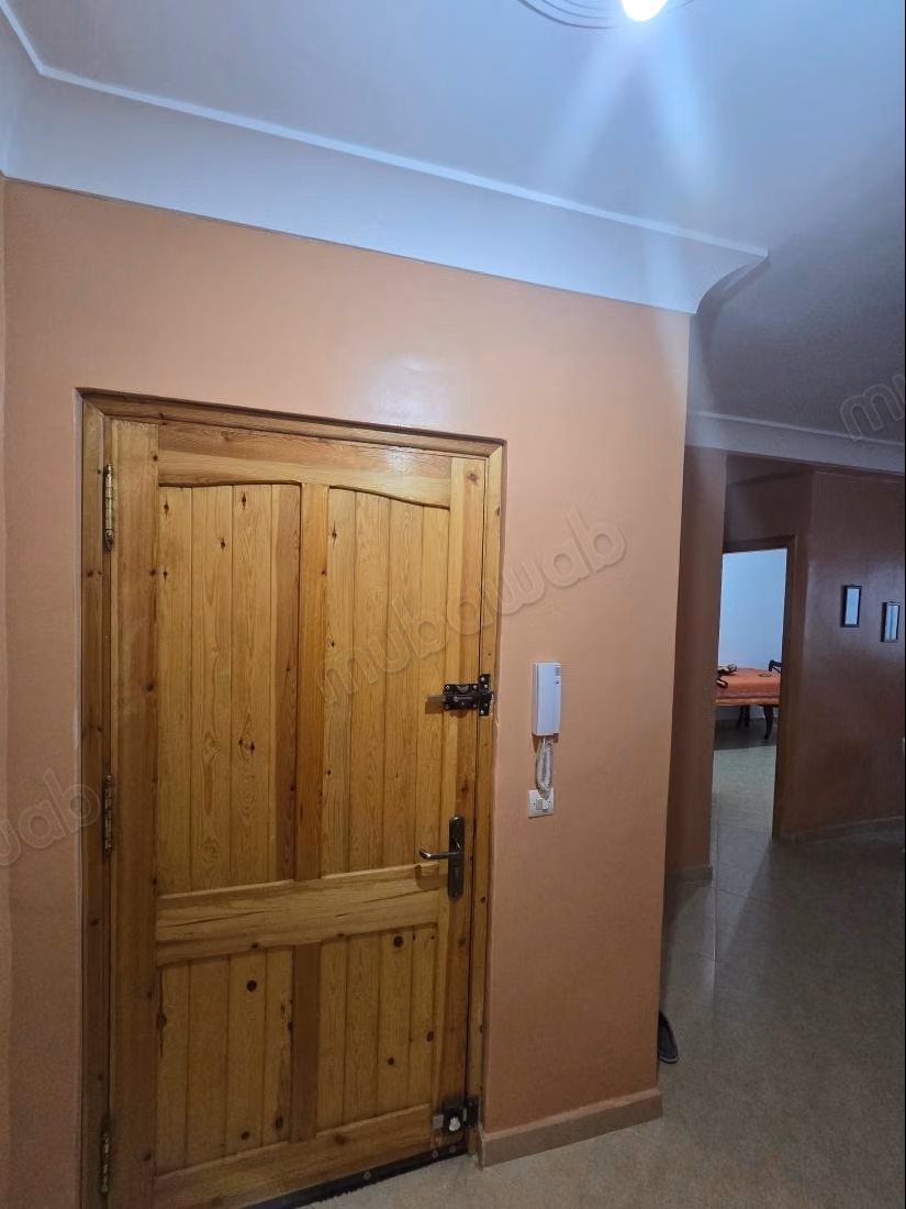 Vend appartement à Martil. Surface totale 64 m². Bien meublé