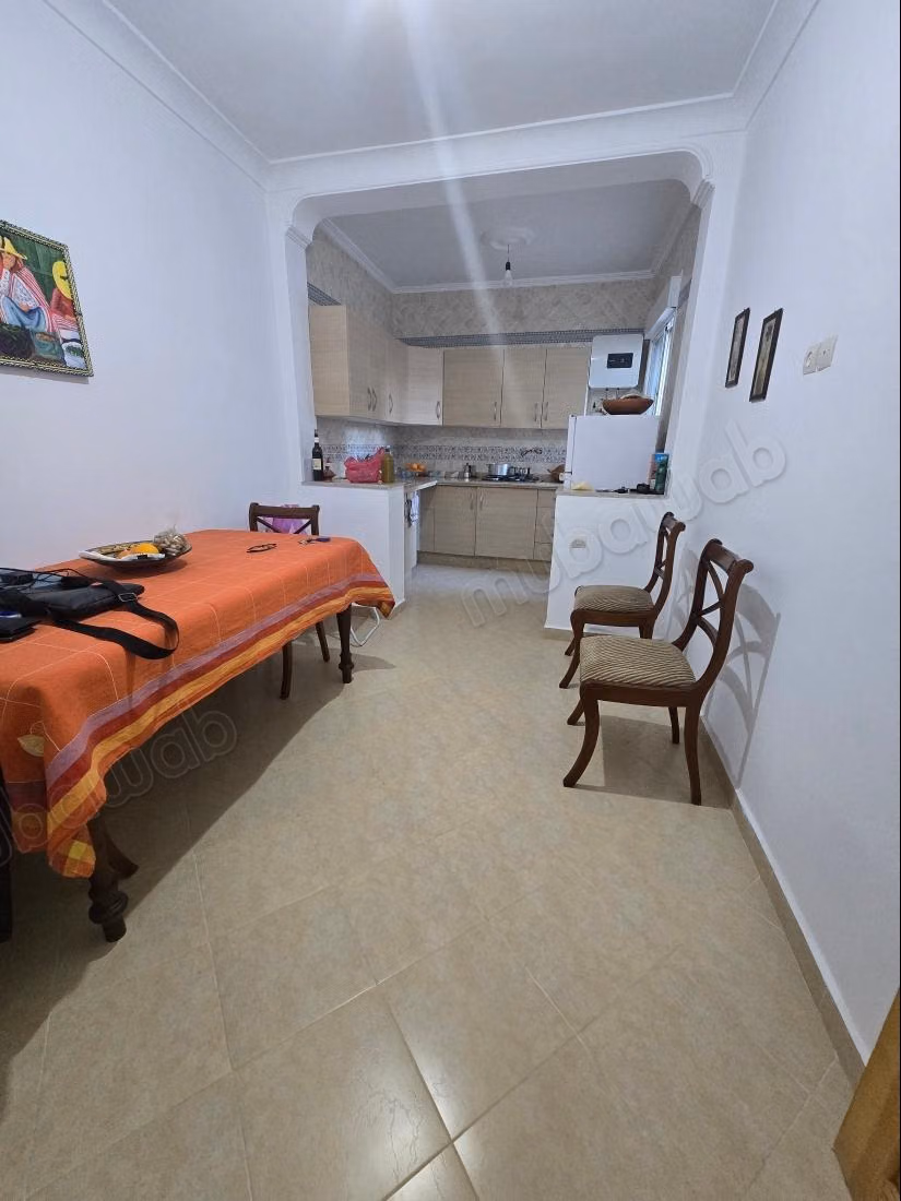 Vend appartement à Martil. Surface totale 64 m². Bien meublé
