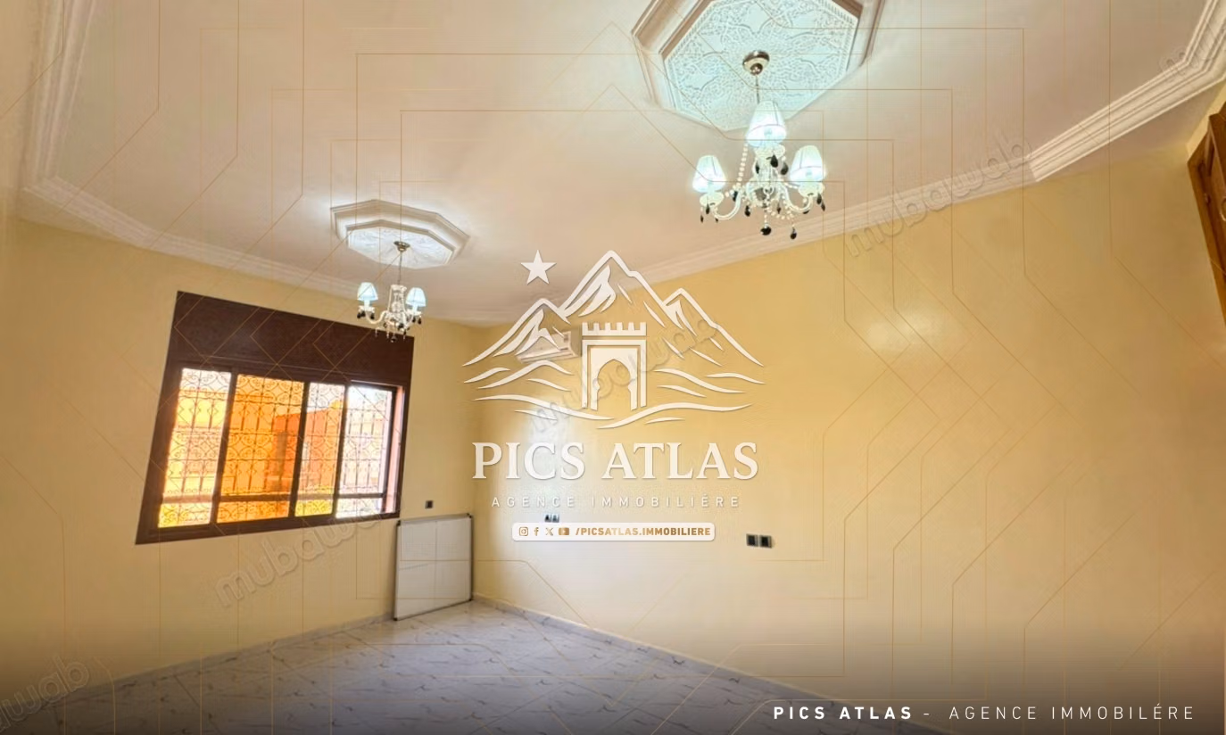 Villa à vendre avec piscine et jardin – Targa, Marrakech