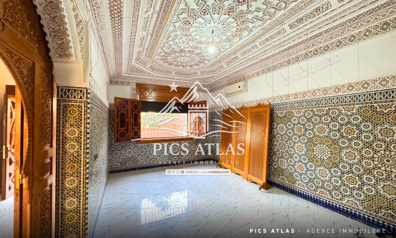 Villa à vendre avec piscine et jardin – Targa, Marrakech