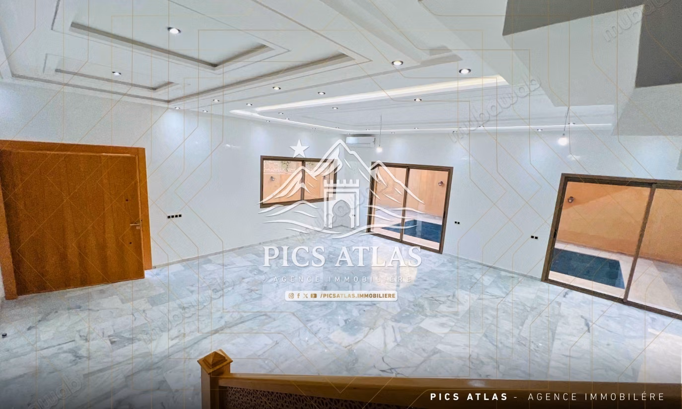 Villa vide à vendre avec piscine et jardin – Hay Targa, Marrakech