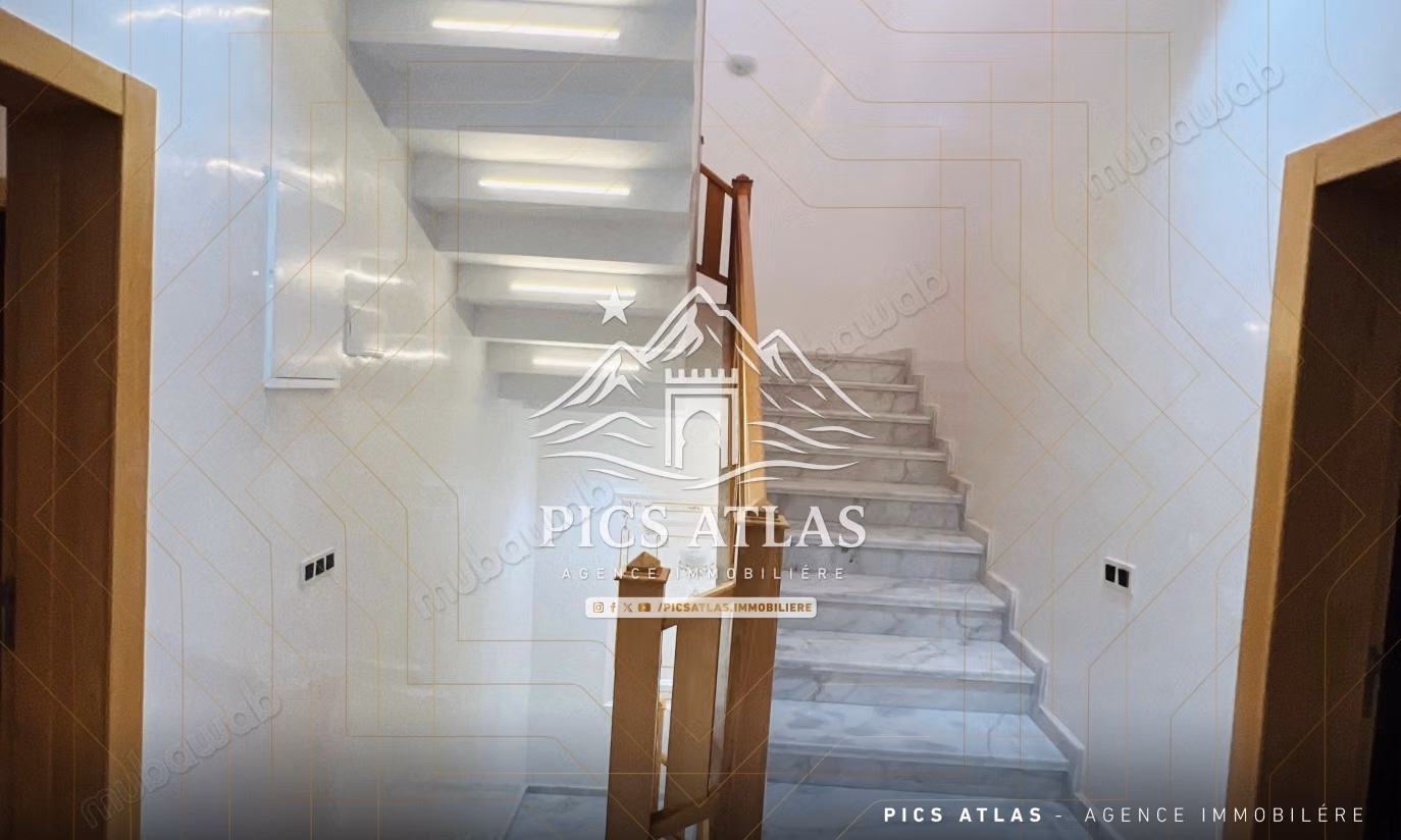 Villa vide à vendre avec piscine et jardin – Hay Targa, Marrakech