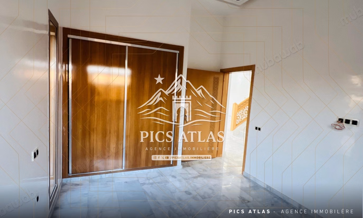 Villa vide à vendre avec piscine et jardin – Hay Targa, Marrakech