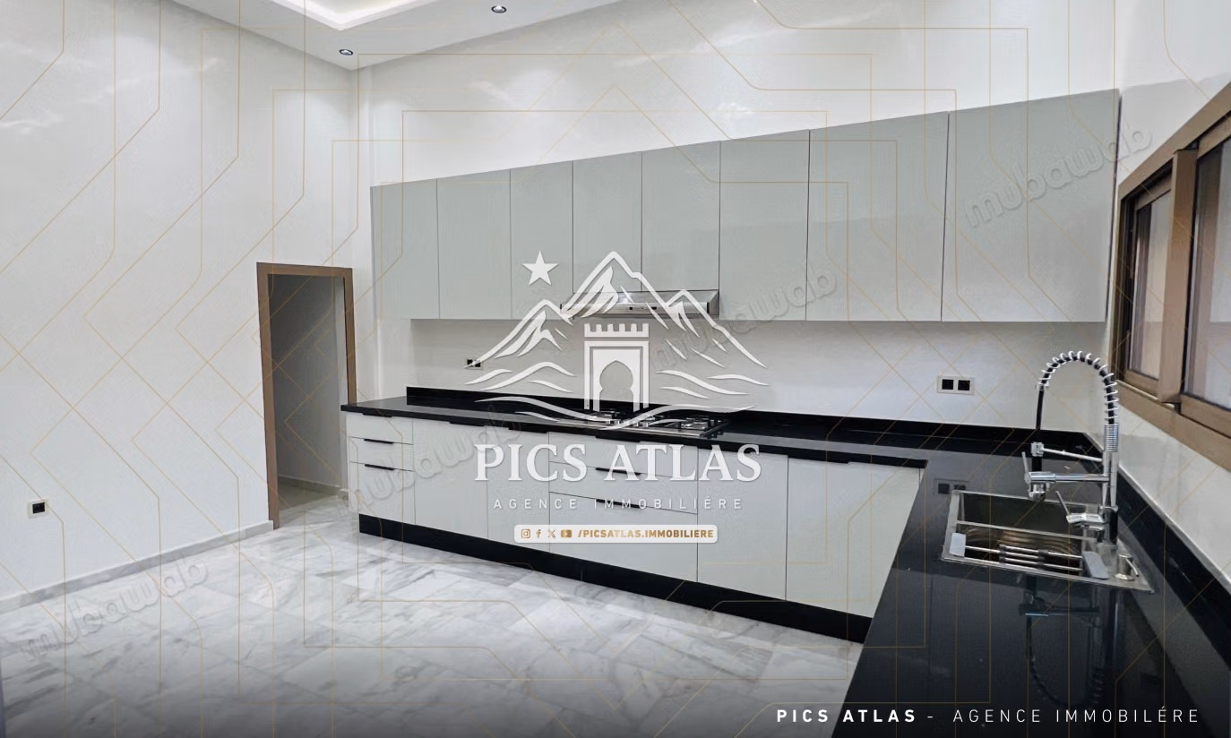 Villa vide à vendre avec piscine et jardin – Hay Targa, Marrakech