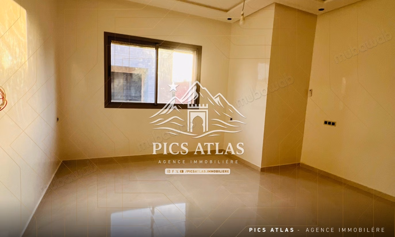 Villa vide à vendre avec piscine et jardin – Hay Targa, Marrakech