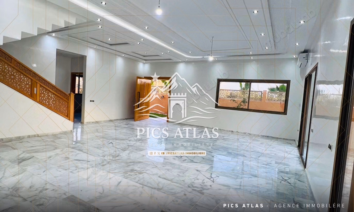 Villa vide à vendre avec piscine et jardin – Hay Targa, Marrakech
