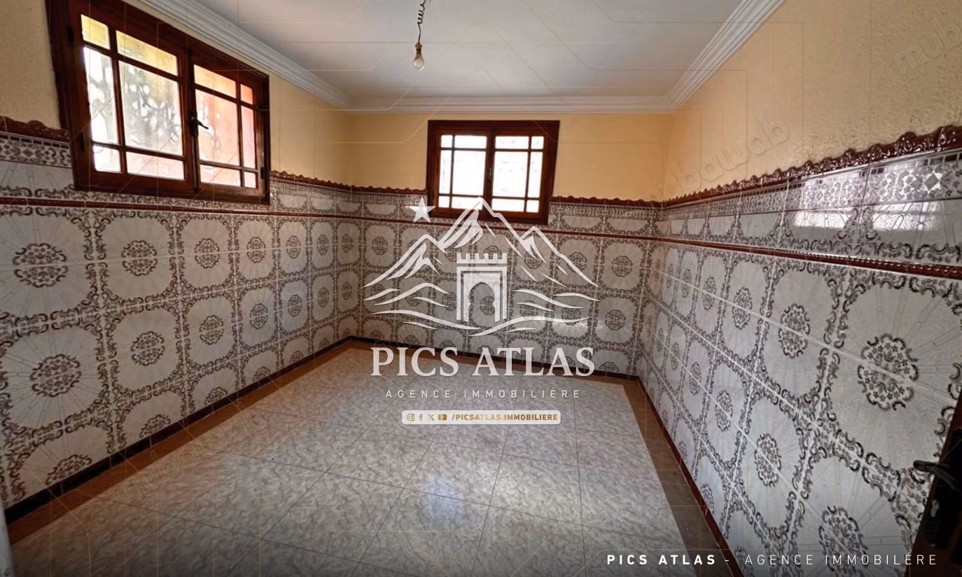 Petite villa à vendre – Route de Casablanca, Marrakech