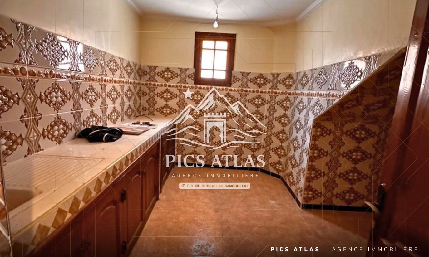 Petite villa à vendre – Route de Casablanca, Marrakech