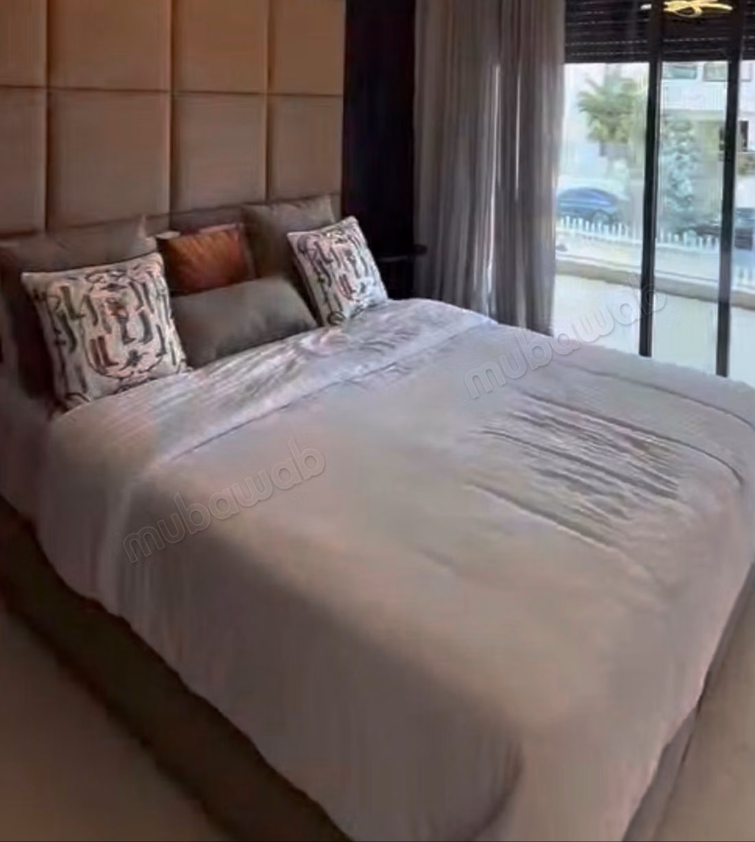 Appartement te huur in Ain Diab. Oppervlakte 167m². Met lift en terras