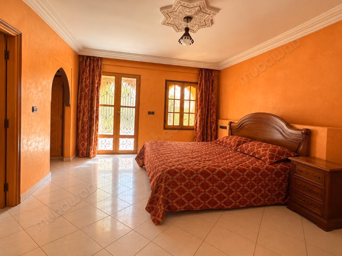 Villa de caractere a ain mezouar piscine, terrasse et beaux volumes