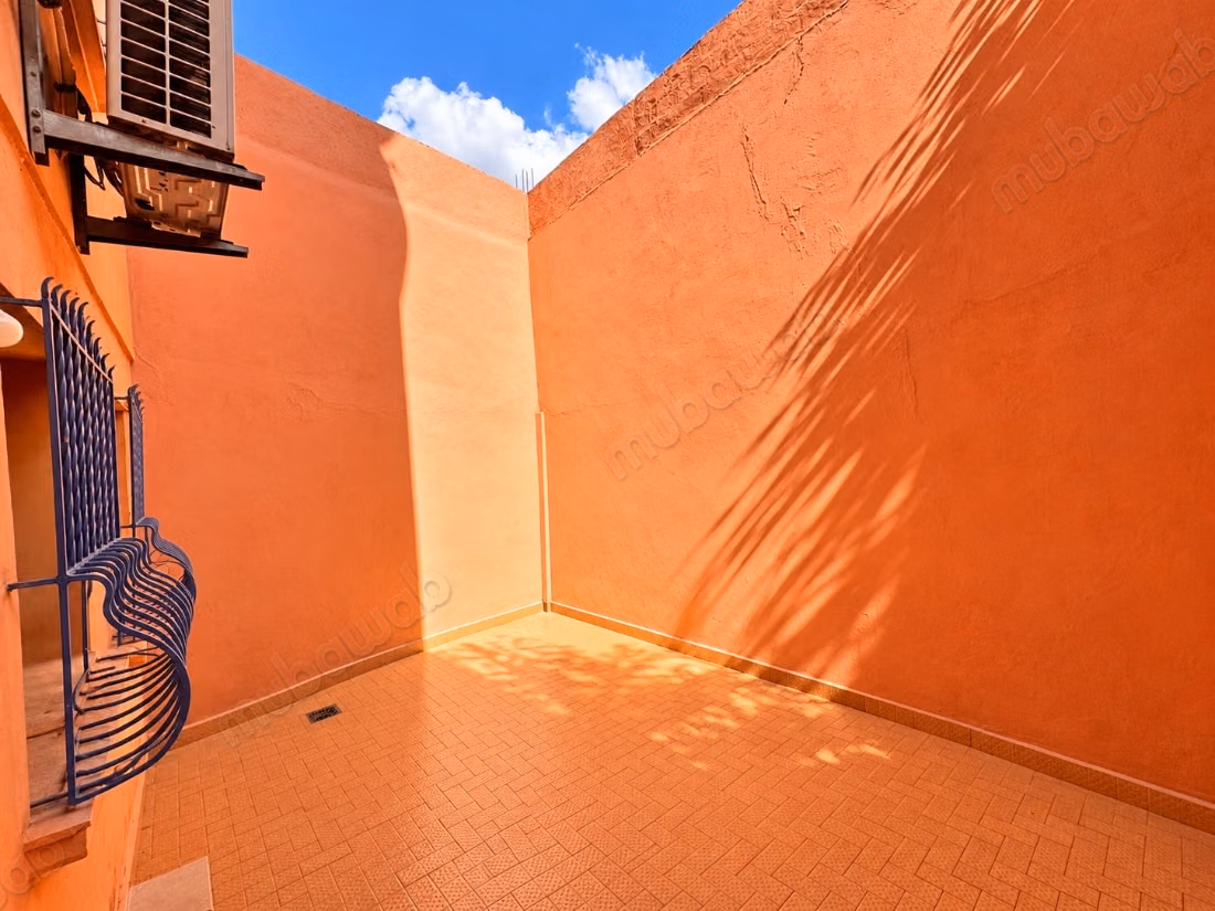 Villa de caractere a ain mezouar piscine, terrasse et beaux volumes