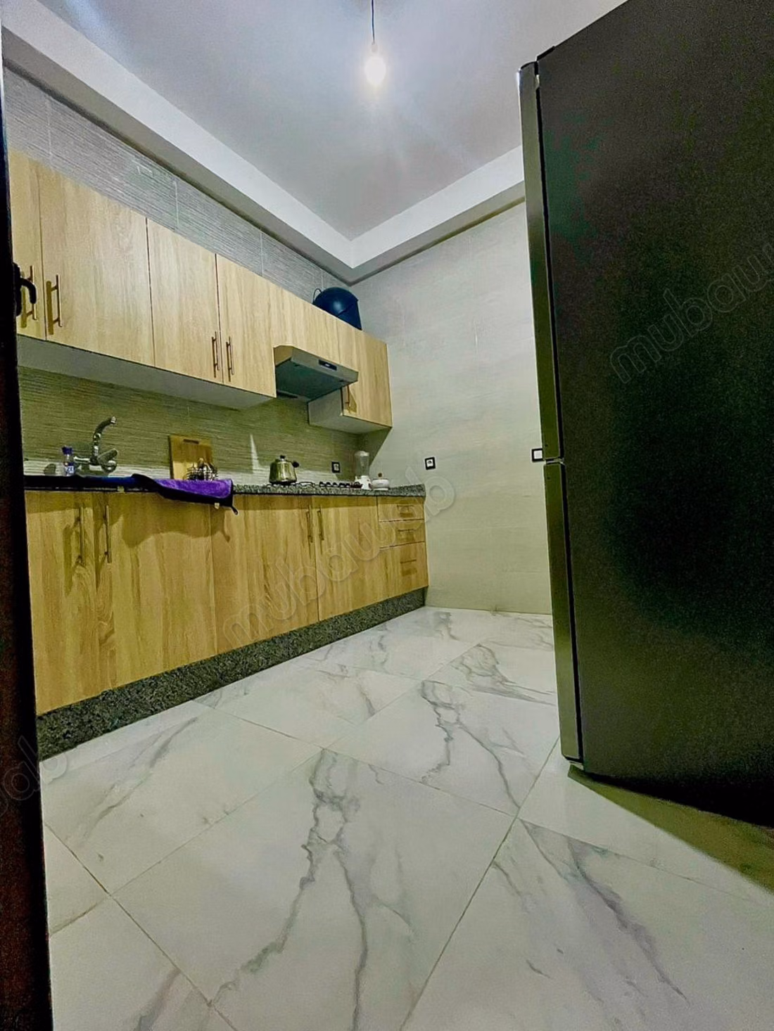 Location saisonnière à Ain Amiyer.
Surface totale 90 m².
Ascenseur et garage