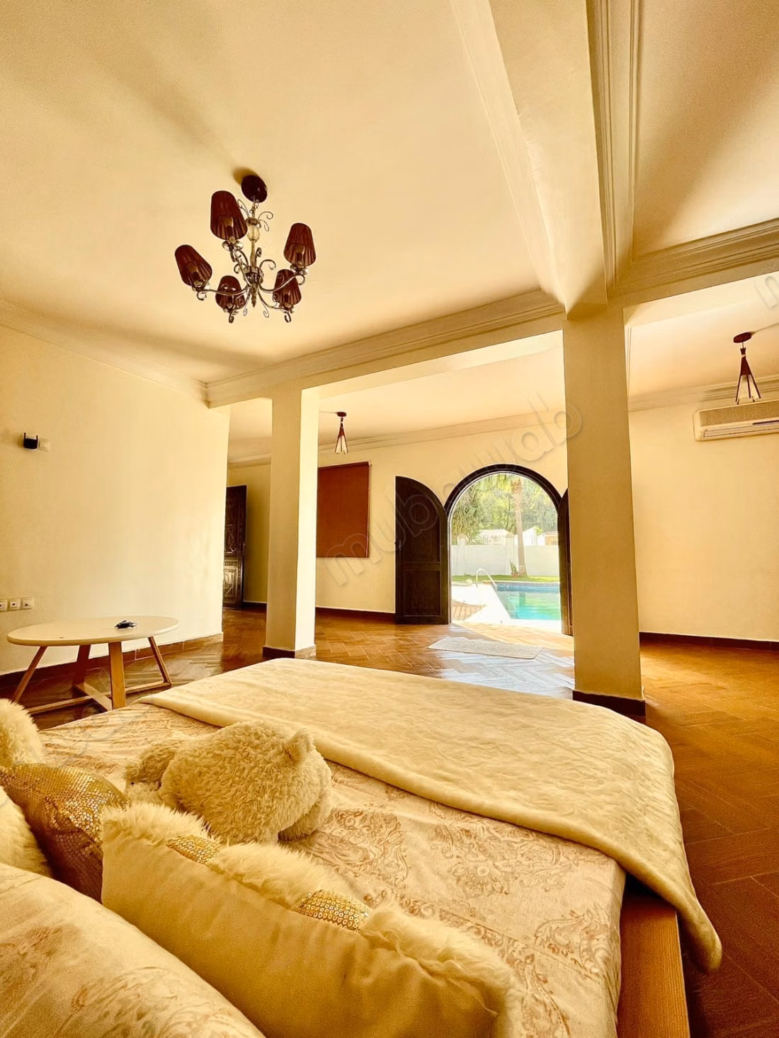 Villa plein pieds à vendre avec piscine à Agadir