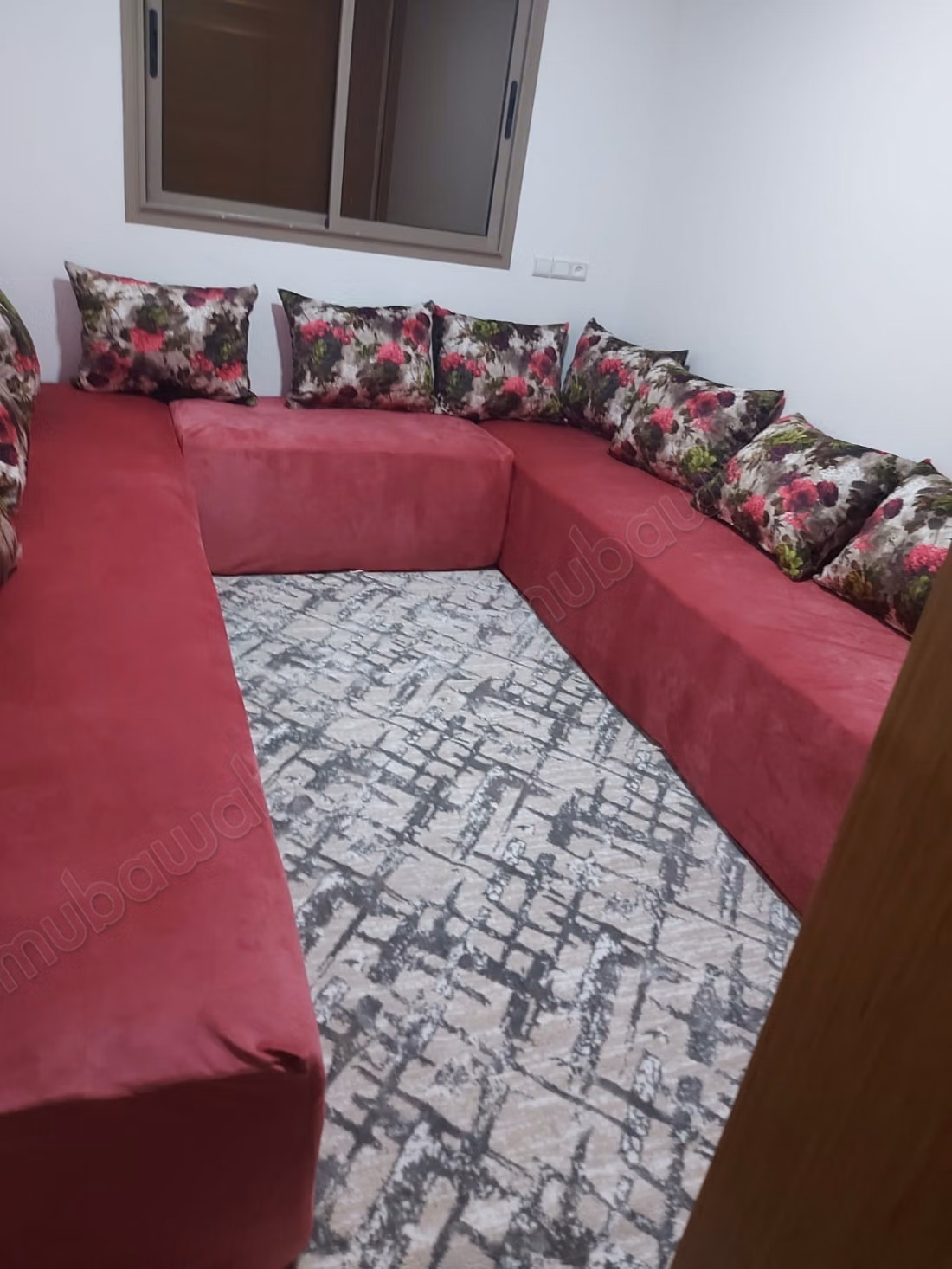 À vendre – maison avec magasin et 2 appartements
