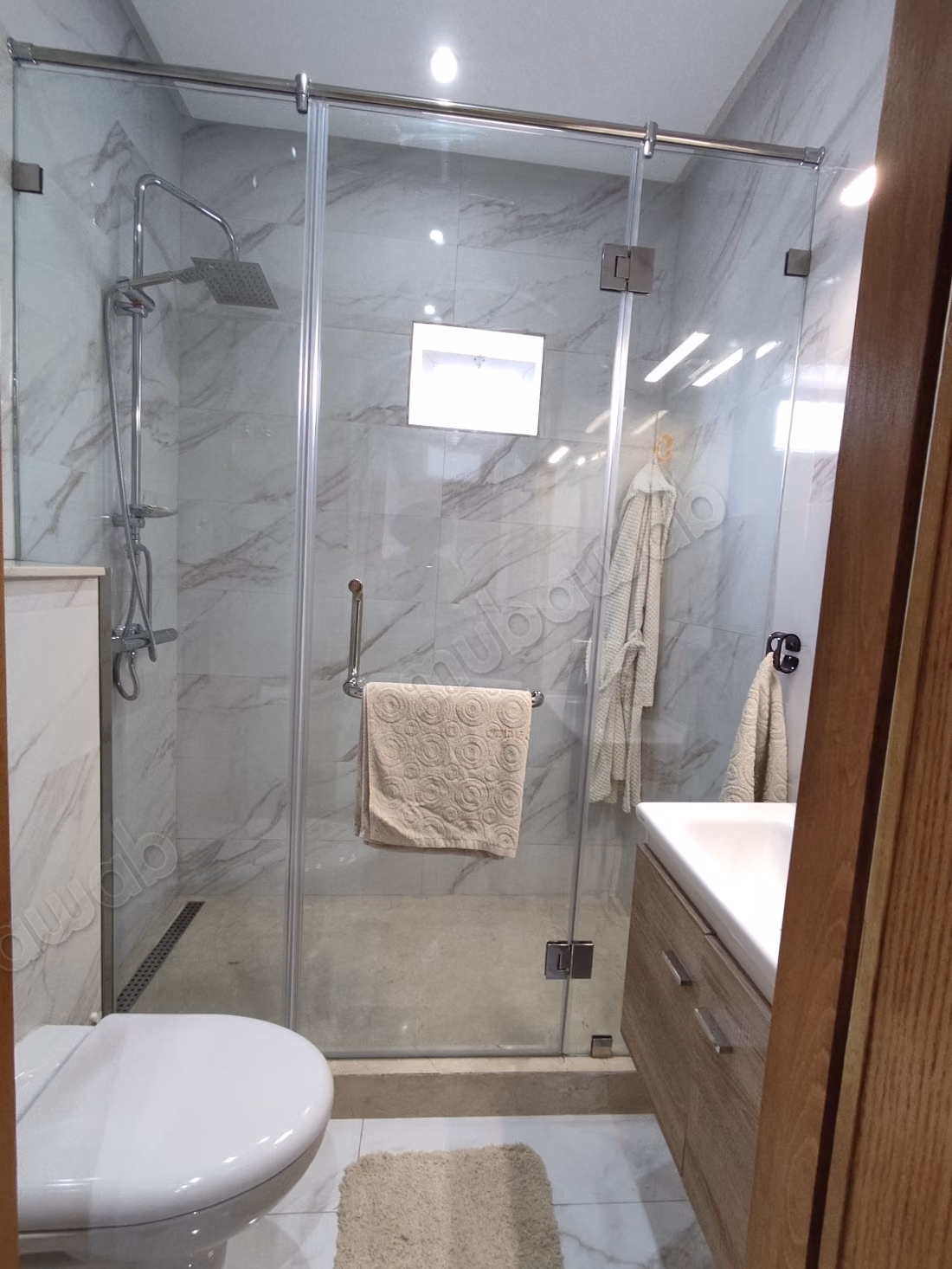 Appartement au C ville 3 chambres à c 
2sdb