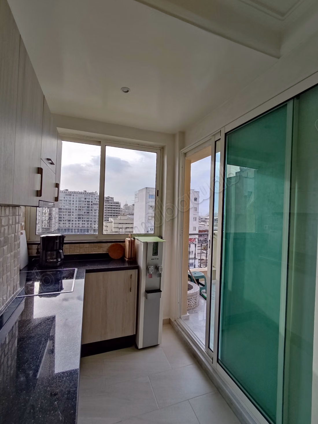 Appartement au C ville 3 chambres à c 
2sdb