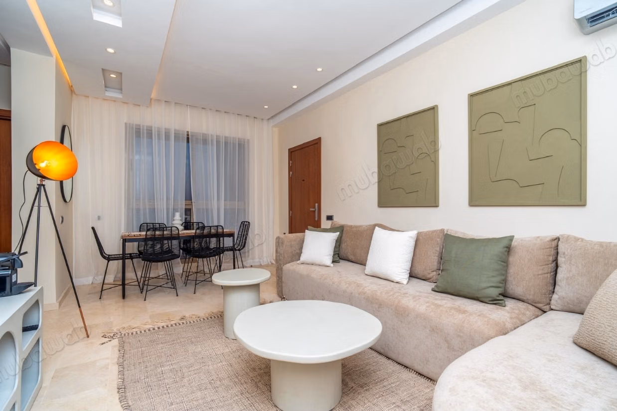 Appartement à louer à prestigia 
sous location possible 3 chambres.
Bien meublé