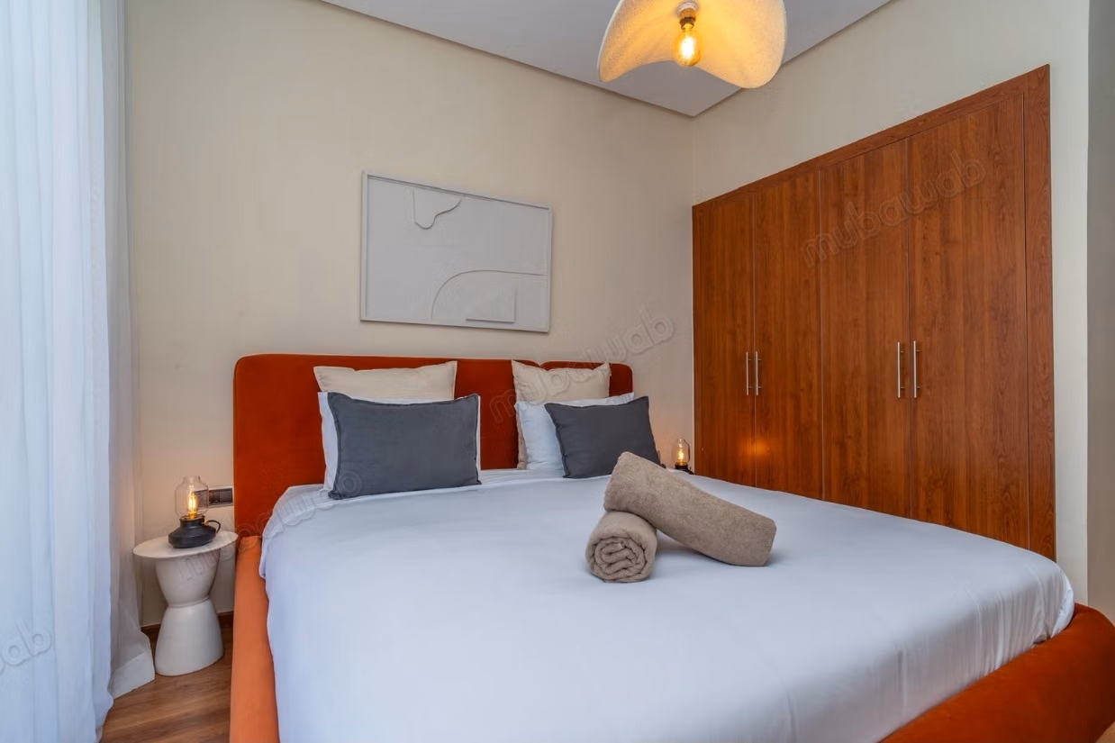 Appartement à louer à prestigia 
sous location possible 3 chambres.
Bien meublé