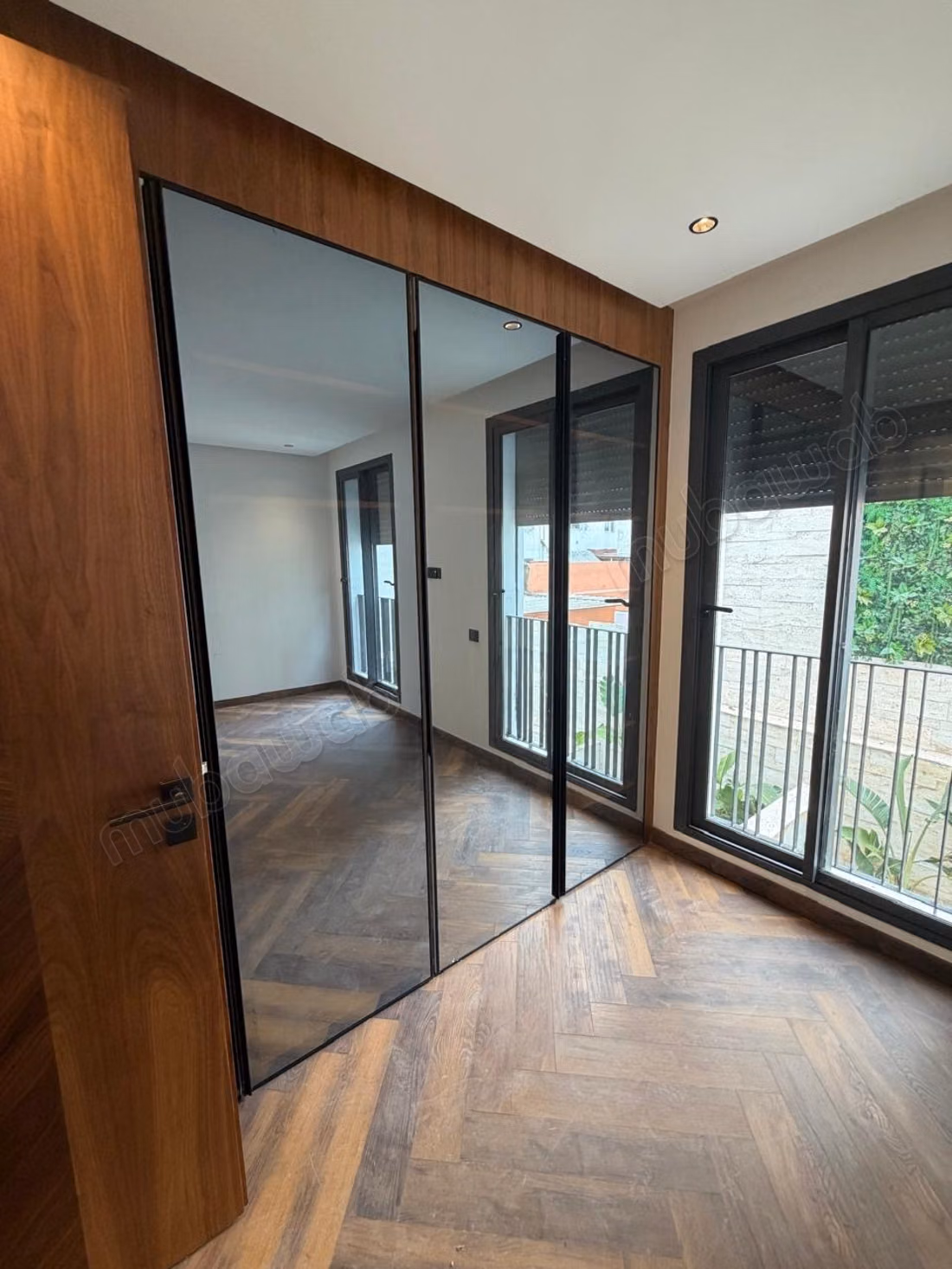 Mooi appartement te huur in Gauthier. 2 kamers. Satellietschotel, beveiligde residentie