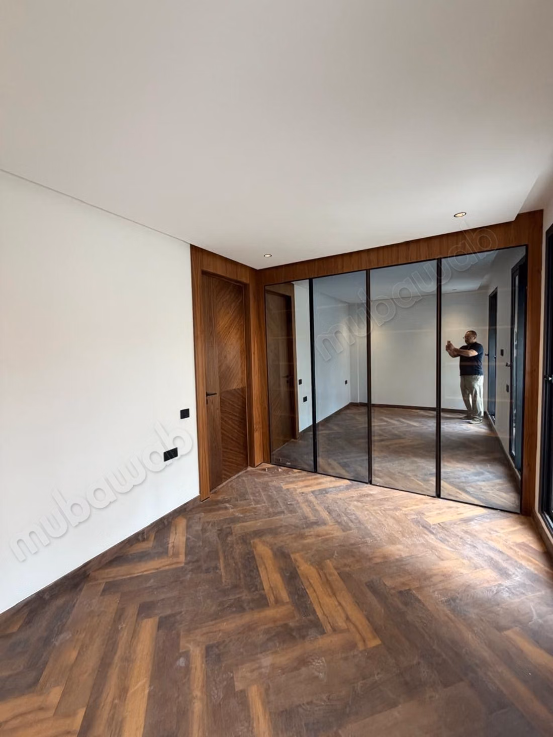 Mooi appartement te huur in Gauthier. 2 kamers. Satellietschotel, beveiligde residentie