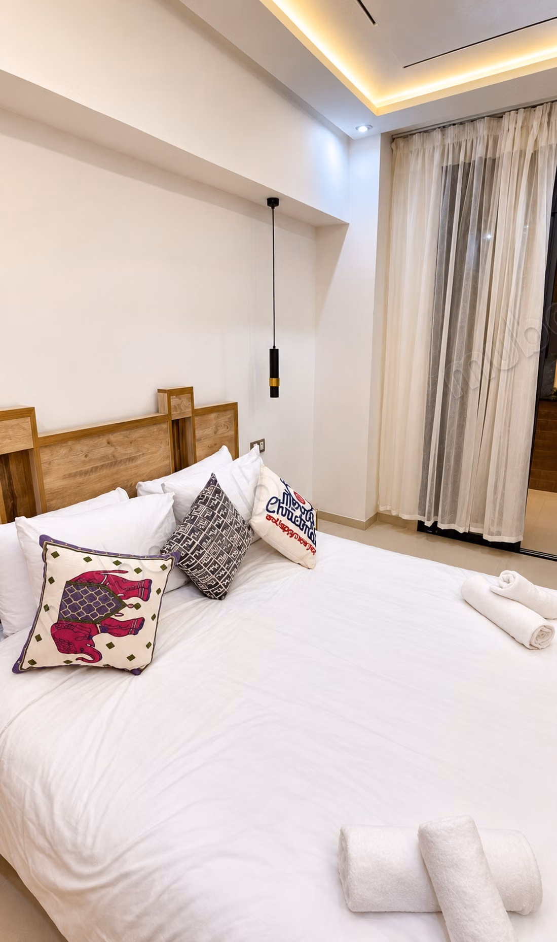 Appartement centre ville avec une seule chambre a cote de roxy