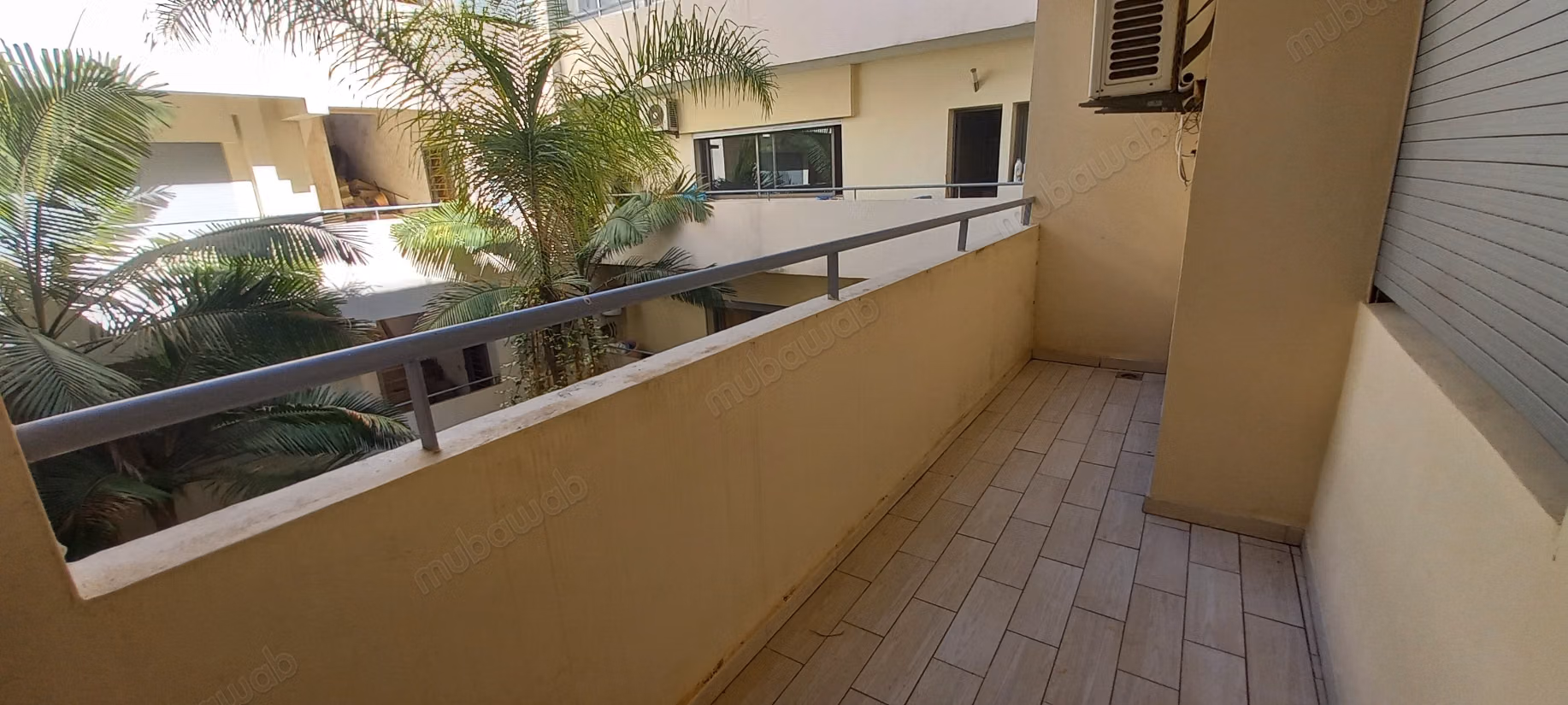 Appartement neuf à vendre à Franceville. 3 pièces confortables. Prestation de conciergerie, air conditionné
