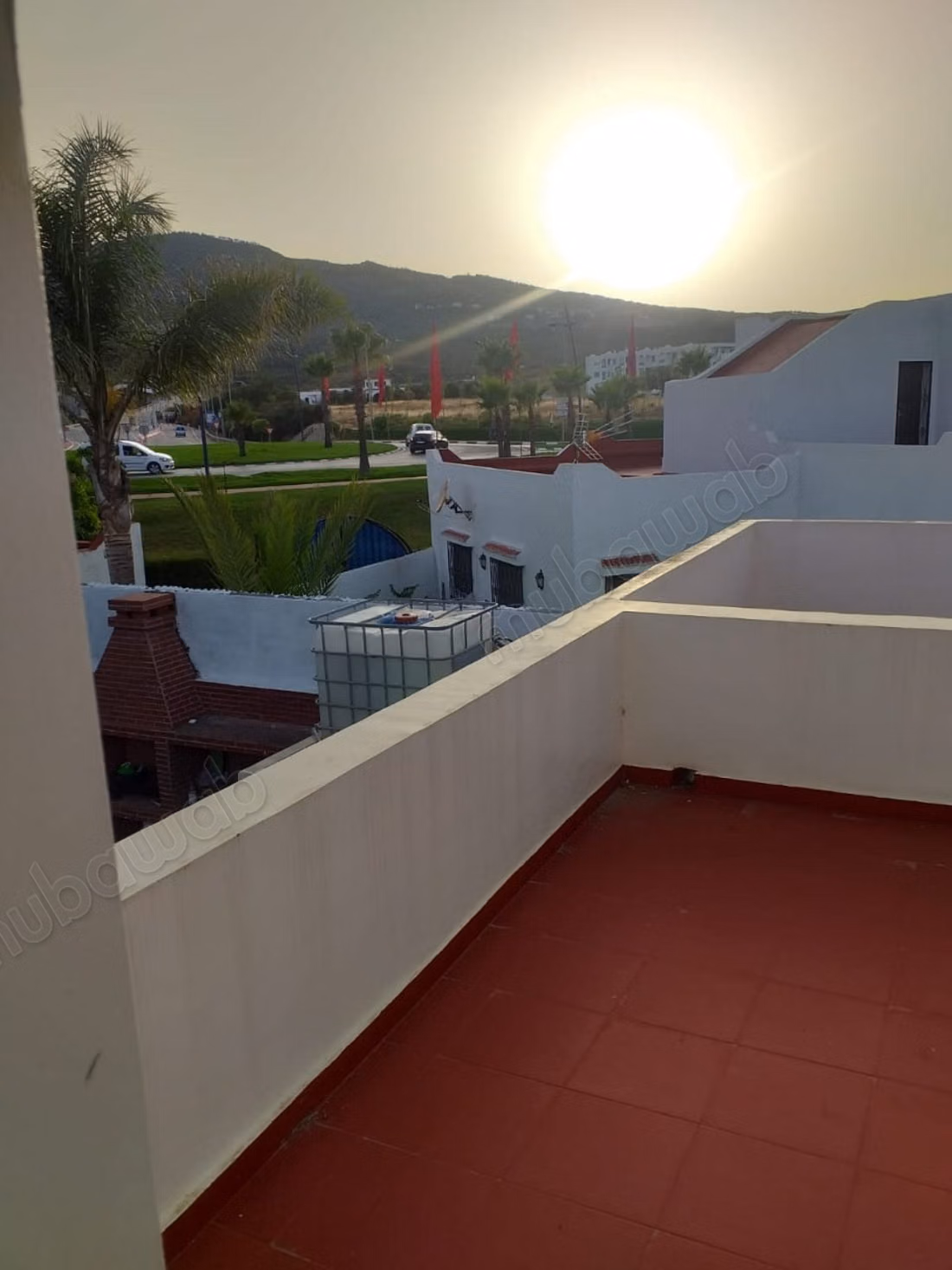 Maison de luxe à vendre à M'Diq. Superficie totale de 250 m². Meublé
