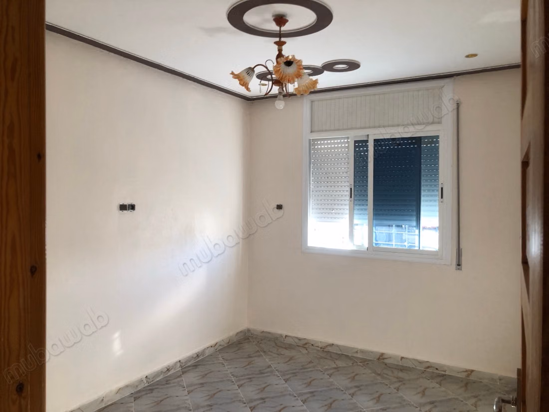 Maison à vendre Hay El Hassani Lotissement Hassani Koulouch 
hda la feray ftri9 20 Fin kaybi3ou les pièces auto
