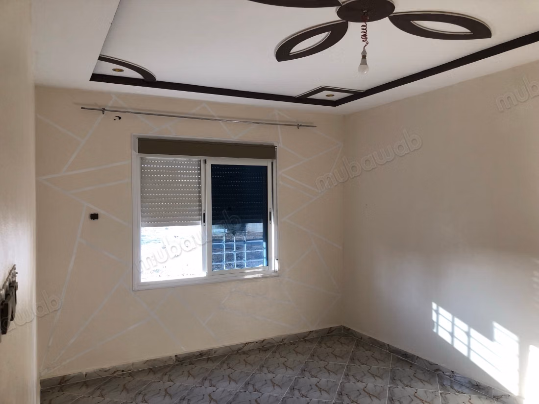 Maison à vendre Hay El Hassani Lotissement Hassani Koulouch 
hda la feray ftri9 20 Fin kaybi3ou les pièces auto