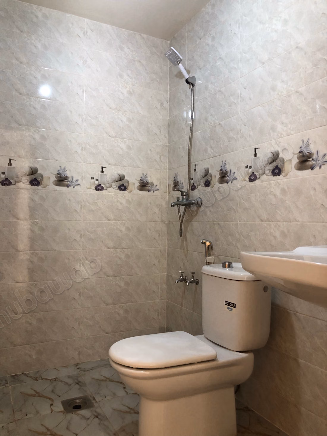 Maison à vendre Hay El Hassani Lotissement Hassani Koulouch 
hda la feray ftri9 20 Fin kaybi3ou les pièces auto