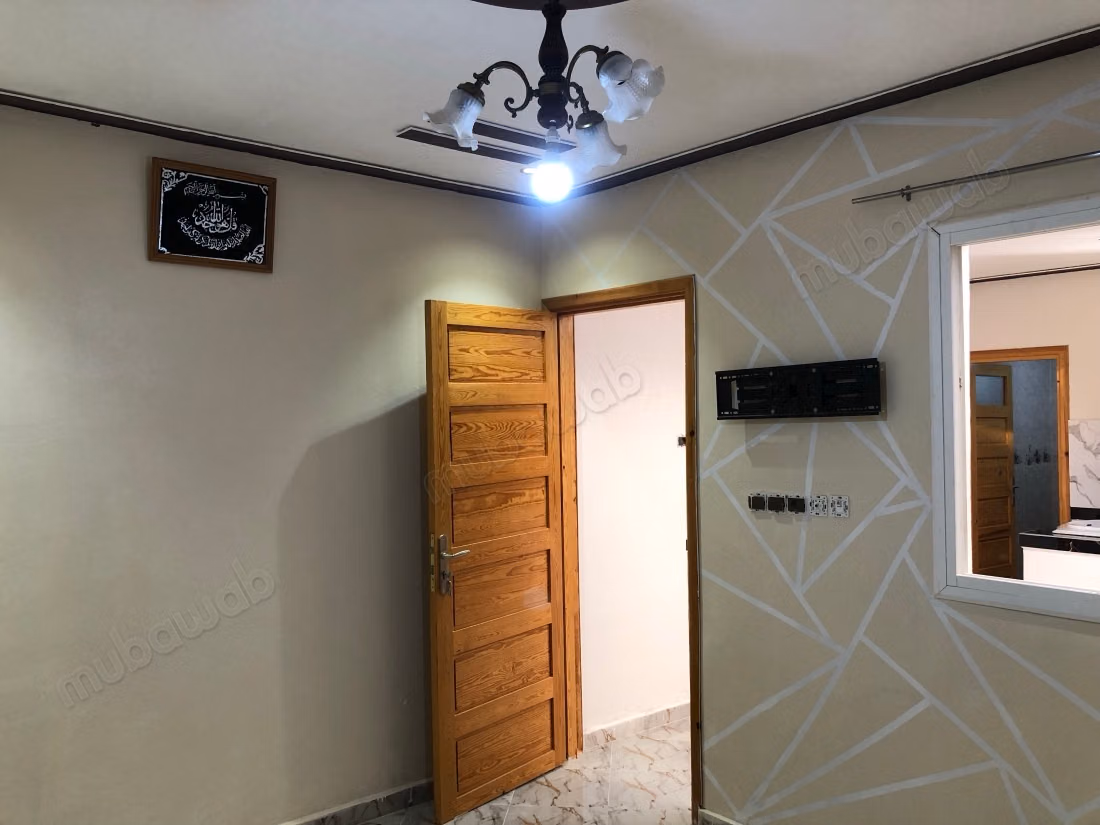 Maison à vendre Hay El Hassani Lotissement Hassani Koulouch 
hda la feray ftri9 20 Fin kaybi3ou les pièces auto