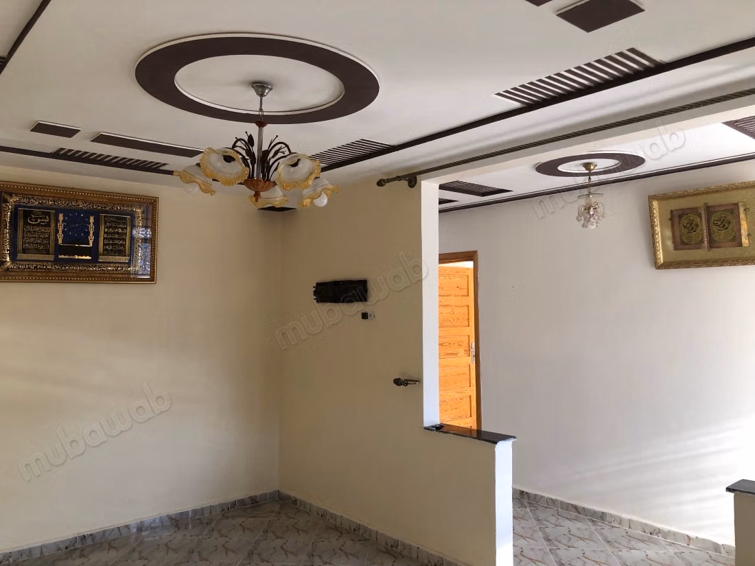 Maison à vendre Hay El Hassani Lotissement Hassani Koulouch 
hda la feray ftri9 20 Fin kaybi3ou les pièces auto
