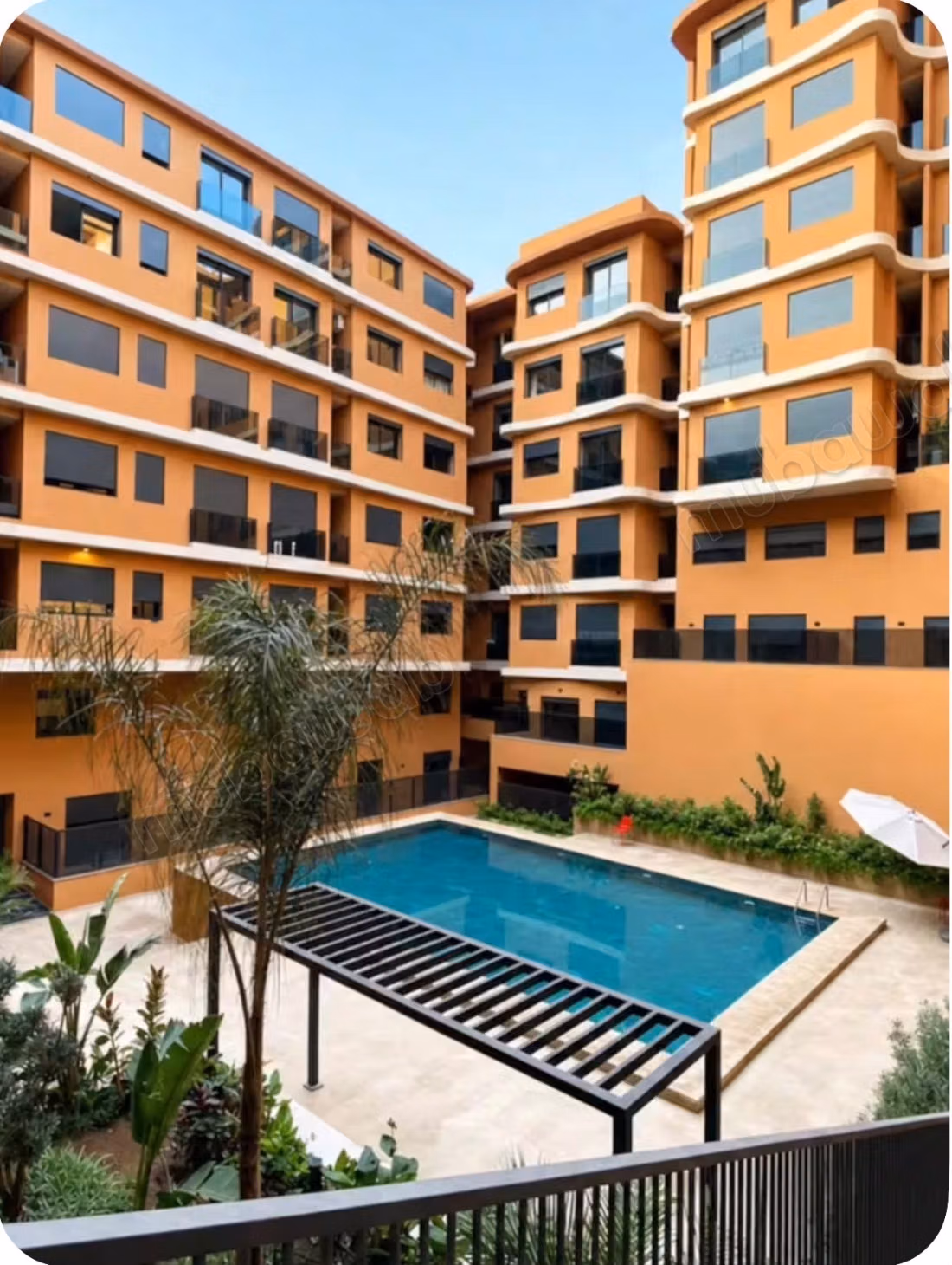 Superbe appartement à louer à Al-Izdihar. Superficie totale 70 m². Meublé