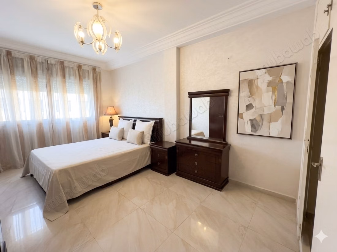 Vente d'un bel appartement à Les Hôpitaux. 1 Pièce. Salon traditionnel marocain, résidence sécurisée