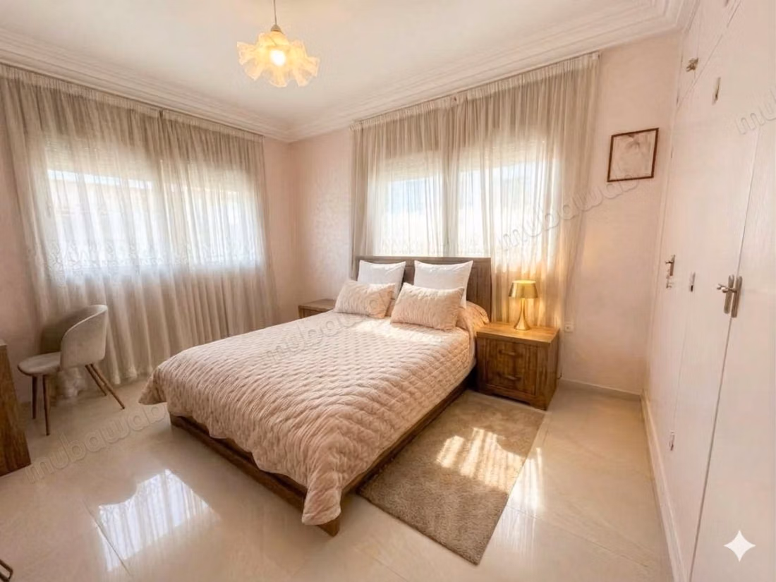 Vente d'un bel appartement à Les Hôpitaux. 1 Pièce. Salon traditionnel marocain, résidence sécurisée