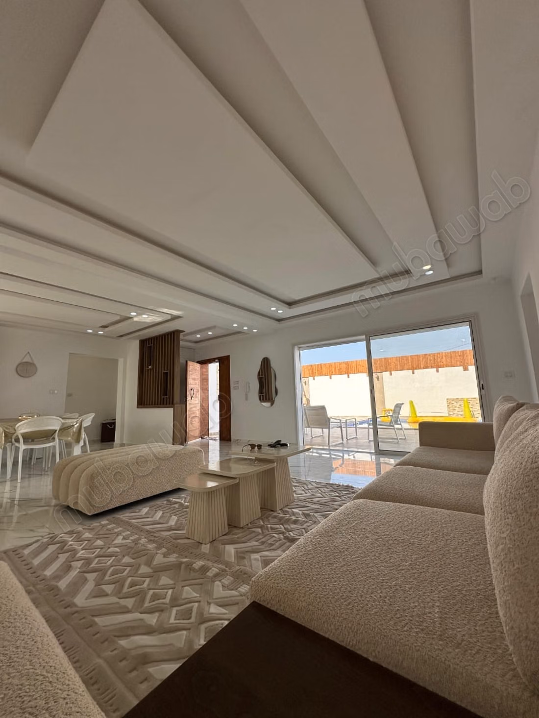 Somptueuse villa à vendre. 3 belles chambres. Meublé